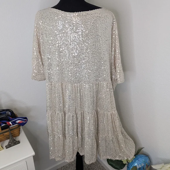 Amazing Lace My Queen Sequin Babydoll Dress in Champagne - Picture 5 of 8